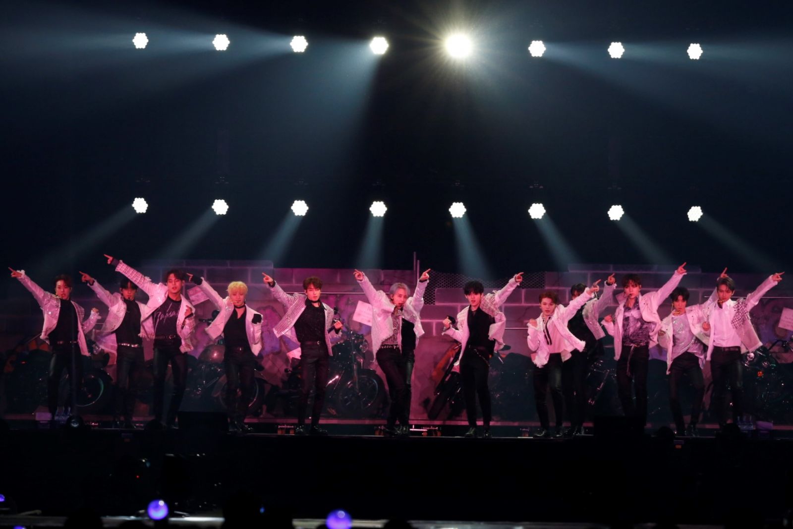 K-POP・アジア 2018 SEVENTEEN HARU SEVENTEEN 20万人動員の「HARU」ツアー開幕! - 韓国エンタメ・トレンド